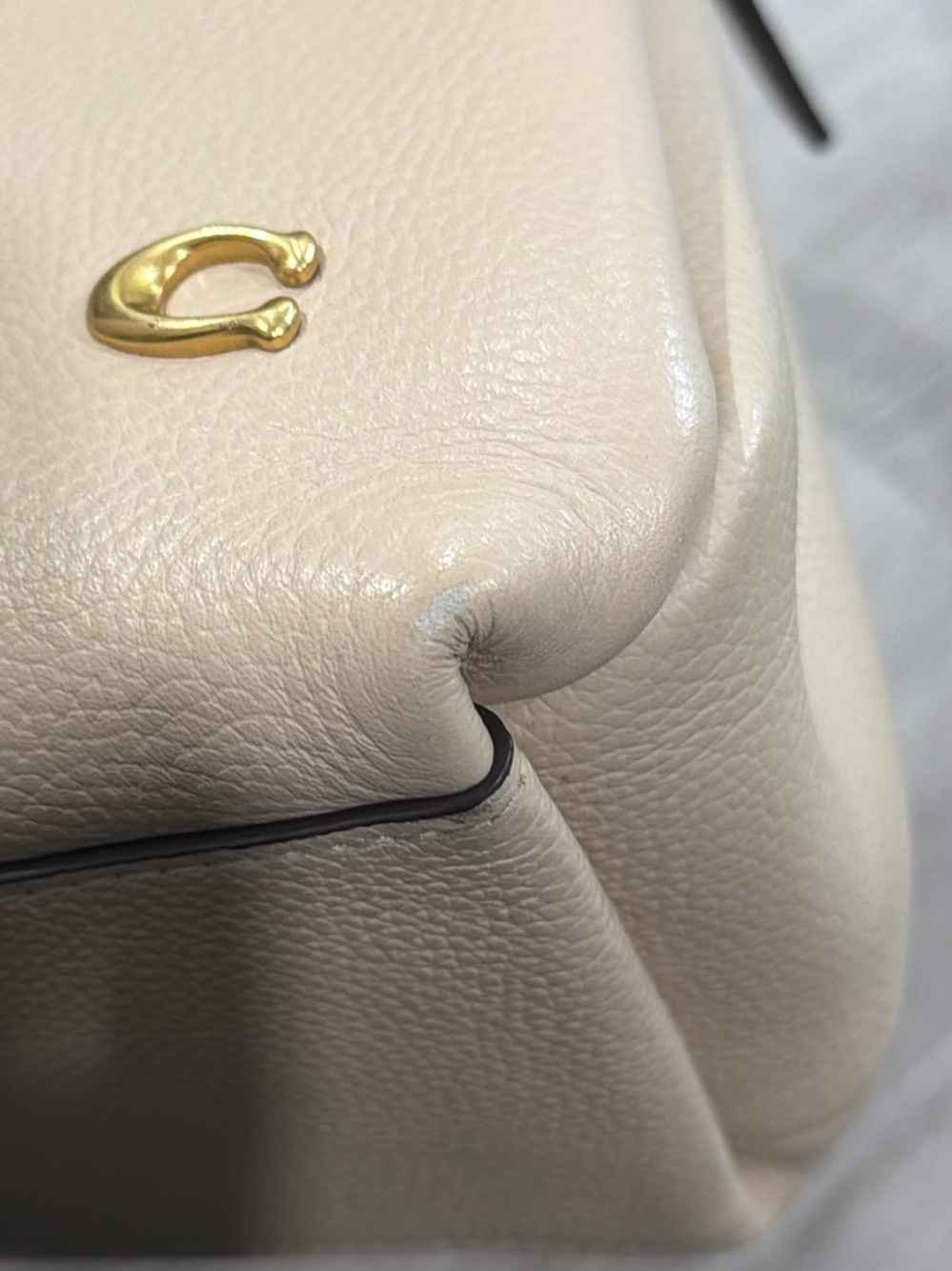 Coach Lana Shoulder Bag 23 in Brass Ivory w/ detachable strap USED READ - Picture 5 of 9